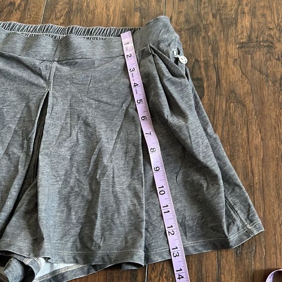 Lululemon Go City Skort Gray Heathered size 6 in EUC with pockets - Picture 8 of 11